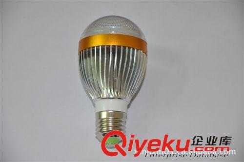供应LED灯具系列 供应220V/E27 LED照明灯 LED球泡灯7W