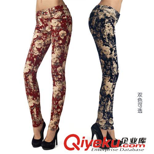 2014年韩版时尚印花个性牛仔裤 两色碎花显瘦铅笔裤专业批发