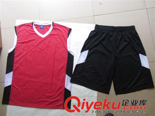 广东中山服装工厂定制热升华球衣、足球服，篮球背心来图定做