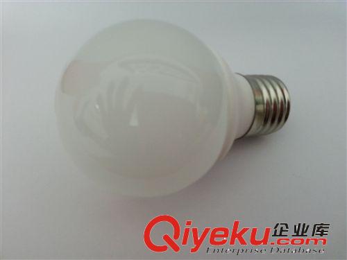 低价高散热陶瓷LED球泡 各种瓦数LED室内室外灯饰