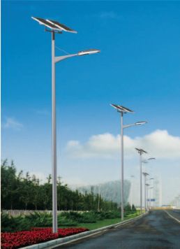 太阳能路灯 太阳能路灯5米8米20W30W40W新农村太阳能LED路灯，生产厂家价格优