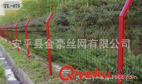 大连现货双边丝护栏网 框架护栏网高速公路护栏网铁路护栏厂家