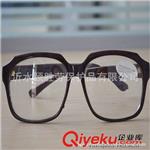 厂家xx供应电焊眼镜/劳保眼镜/防护眼镜--穿丝防紫外线电焊眼镜