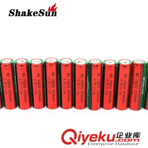 厂家直销 强光手电配件 高容量18650锂电池 可定制组合