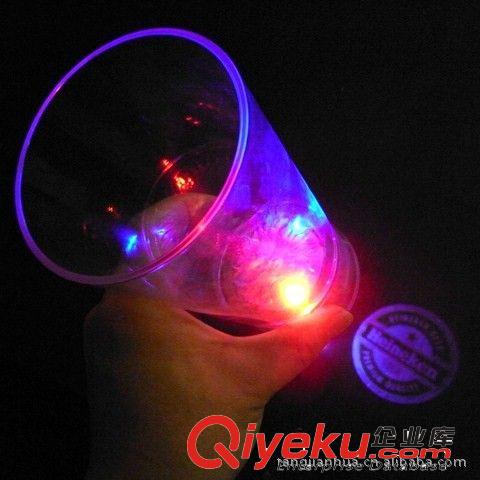 发光杯，LED杯，发光红酒杯，投影杯，礼品杯子