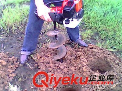 泗水县优质手提式小型汽油单双人地钻，大功率挖坑机
