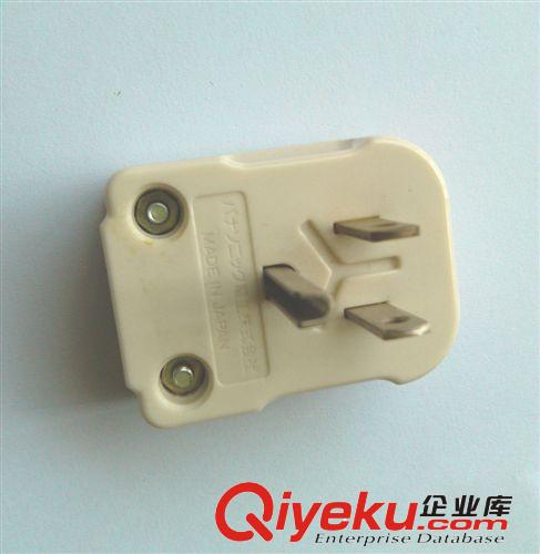 台湾隆光LKEW工业插座 供应台湾隆光LKEW工业插座LK3011K