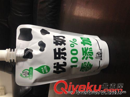 复合包装制品 240ml牛奶袋  鲜奶吸嘴袋  广东鲜奶袋  广东10年厂家专业生产