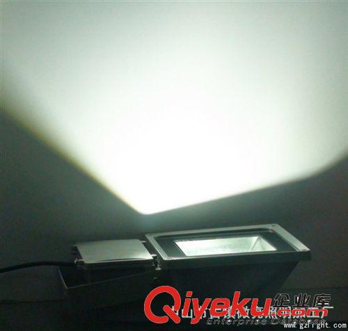 LED投光灯 80瓦投射灯 LED远距离投射照明灯 正白光钢架结构安装射灯批发