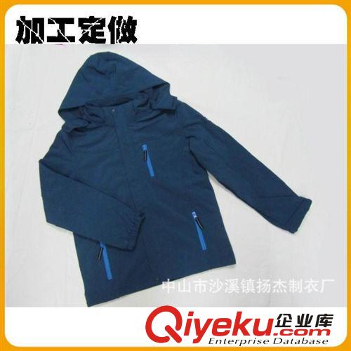 风衣 厂家生产复合四面弹夹克，双层加棉防水风衣，双层单摇男式风衣。