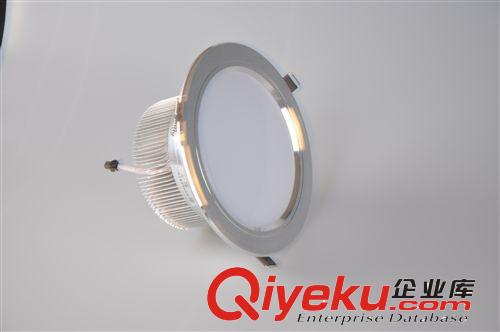 LED筒灯 LED筒灯5寸9W LED灯具12W 防雾LED照明15W LED筒灯18W