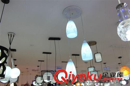 中山灯饰厂生产供应  三头餐厅吊灯 饭厅灯多种款式可选