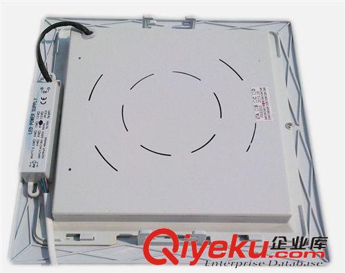 厂家热销 8W暗装方形厨卫灯 LY-CW-1008 led吸顶灯8w