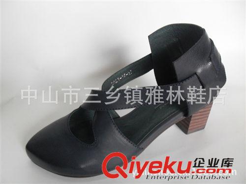 供应批发 2013新款 女款凉鞋 时装鞋，休闲时尚女单鞋