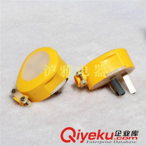 厂家批发 yz保证  黄色软胶三极电源插头