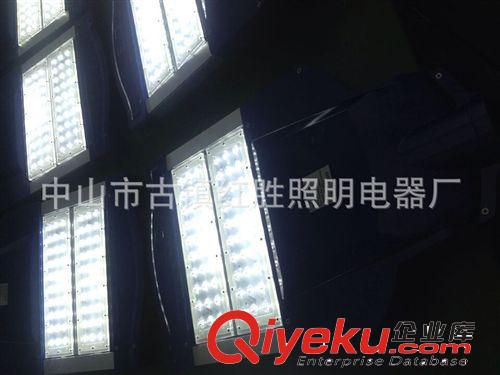 直销最热卖户外LED路灯具 60W单颗LED路灯具 LED变形金钢灯具