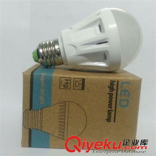 厂家批发 5W　E27双色LED球泡灯 led光源节能灯 led灯泡