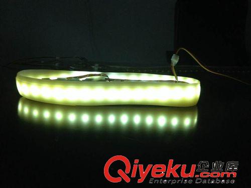 供应新颖充电光带LED鞋灯（500毫安充电电池）
