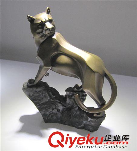 锌合金猎豹,金属猎豹,古铜猎豹,铜制品,青铜制品,黄铜工艺品,礼品