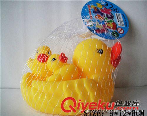 搪塑子母鸭带二只小鸭 宝宝洗澡必备 沐浴玩具 动物玩具 戏水玩具