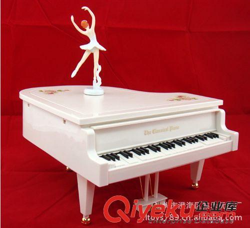 跳舞芭蕾女孩钢琴音乐盒 淘宝热销 古典钢琴音乐盒 自动音乐盒