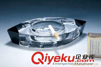 ［特价］yzK9水晶烟缸工艺品，有如冰之语言一样