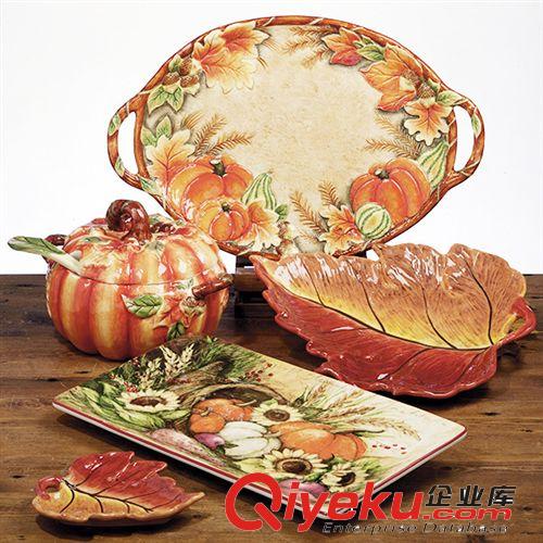 手绘陶瓷餐具套装，外贸陶瓷批发，陶瓷盘子餐具 浮雕彩绘套装。