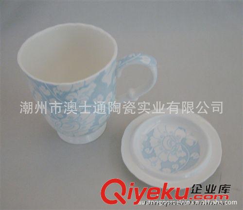 外贸原单厂家促销欧式陶瓷杯带盖彩盒装色釉浮雕简约耐高温