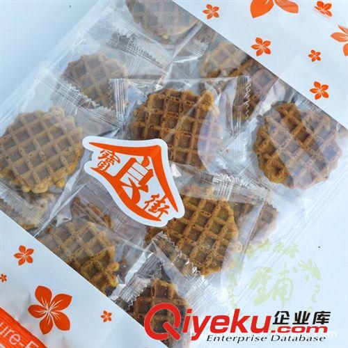 香港宝食街格子饼（牛奶） 进口休闲食品批发 125g*12包
