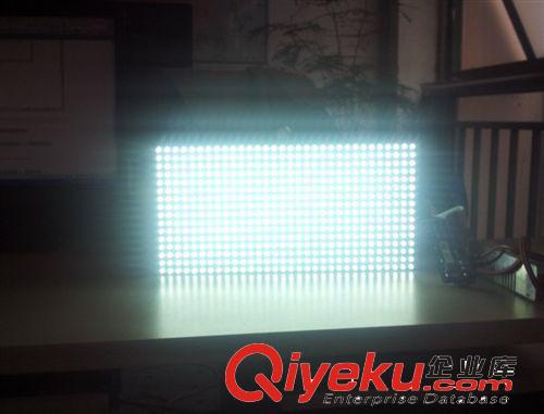 湖北专业批发LED显示屏 P10单元板 白半户外单元板 P10半户外白板