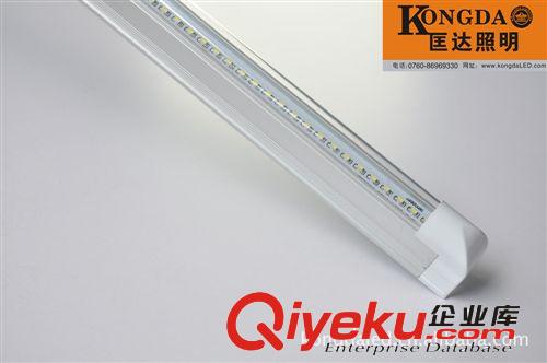 led日光灯管 T5一体 10W 2835 0.6米 高亮灯管 白光 暖白光