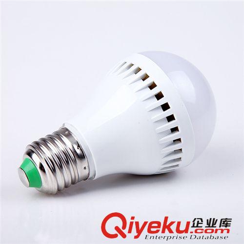 led球泡灯 led灯泡 LED节能灯 E27螺口3w5w7w9w 塑料球泡灯