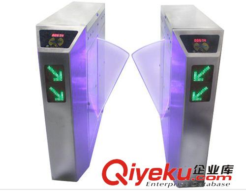 专业供应东莞停车场管理收费系统设备道闸机
