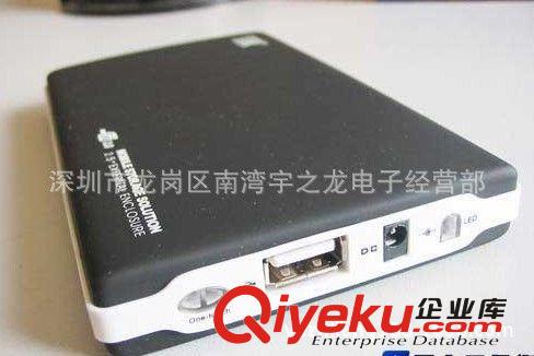 SSK飚王 黑鹰 2.5寸笔记本串口硬盘盒SHE037 SATA 移动硬盘盒