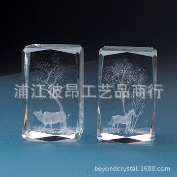 旅游景区产品定制 水晶方体内雕，yzk9水晶个性化定做3D立体影像纪念品