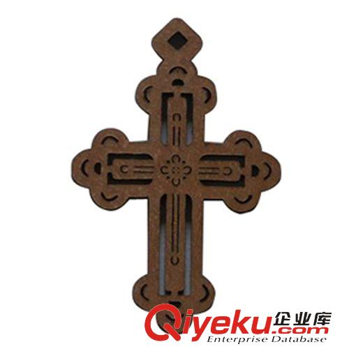 宗教系列 厂家直销 镂空雕花木十字架 彩色宗教木制十字架 批发定做