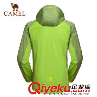 外套/夹克 CAMEL骆驼越野茄克户外服男 防泼水带帽夹克外套zp A5S257009