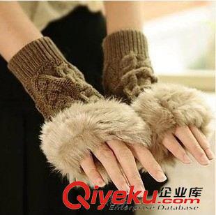 冬款手套 韩版可爱淑女百搭纯色短款毛线手套女冬季保暖针织半指手套毛毛