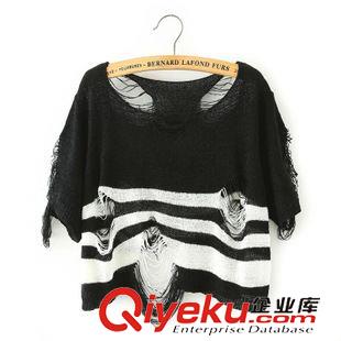 9月13 个性韩版秋季女装上衣 一字领横条纹拼色破洞针织衫21ZY-9.400