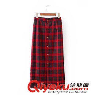 15年8月11-15 韩版秋装热卖爆款 女士经典红黑格子单排扣长款半身裙25BC-8.168