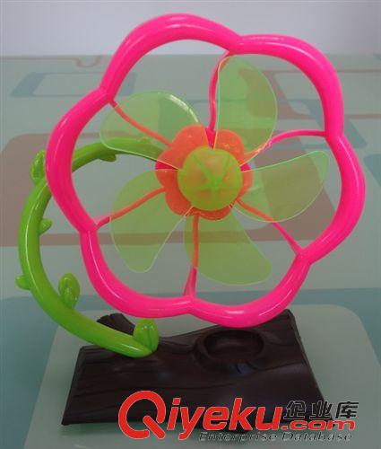 创意迷你风扇 批发供应{zx1}款小风扇 USB风扇 创意花朵设计专利 迷你小风扇