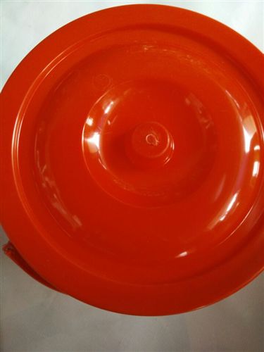 塑料水桶 批发加厚不易损坏使用时间长迷你塑料提水桶杂物桶储水桶带盖水桶