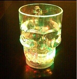 杯子 水感应骷髅杯、KTV酒吧专用杯、发光杯、LED闪光杯