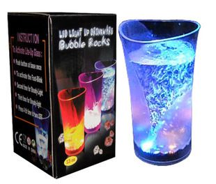 闪光.发光玩具 批发供应创意水感应闪光杯子花瓶水杯LED发光杯聚会酒杯 造型独特