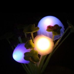 光控小夜灯 厂家直销 创意盆栽USB迷你声控阿凡达蘑菇灯/光控感应插电小夜灯原始图片3