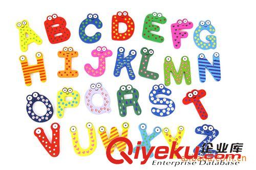 2013新商品发布区 宝宝玩具木制卡通26个早教英文字母/卡通字母冰箱贴（大号）1524