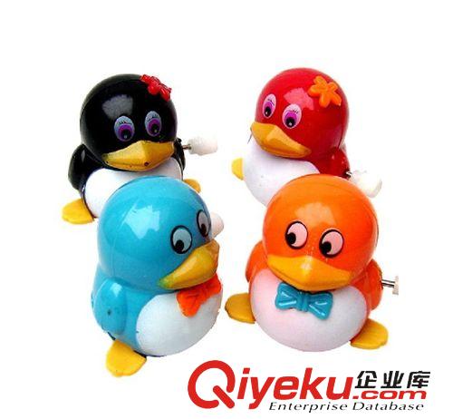 其他益智玩具 发条玩具 会走的小企鹅 可爱的小QQ迷你公仔 店内有促销包邮