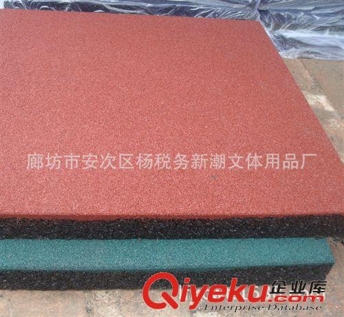 春季热卖 厂家直销优质橡胶地垫 批发大量橡胶地垫