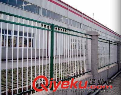 护栏、护栏网 生产定做各种样式 锌钢护栏 市政护栏 道路隔离栅 小区围墙