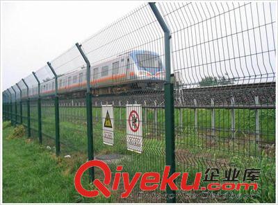 护栏、护栏网 高速公路，铁路，小区等框架护栏网